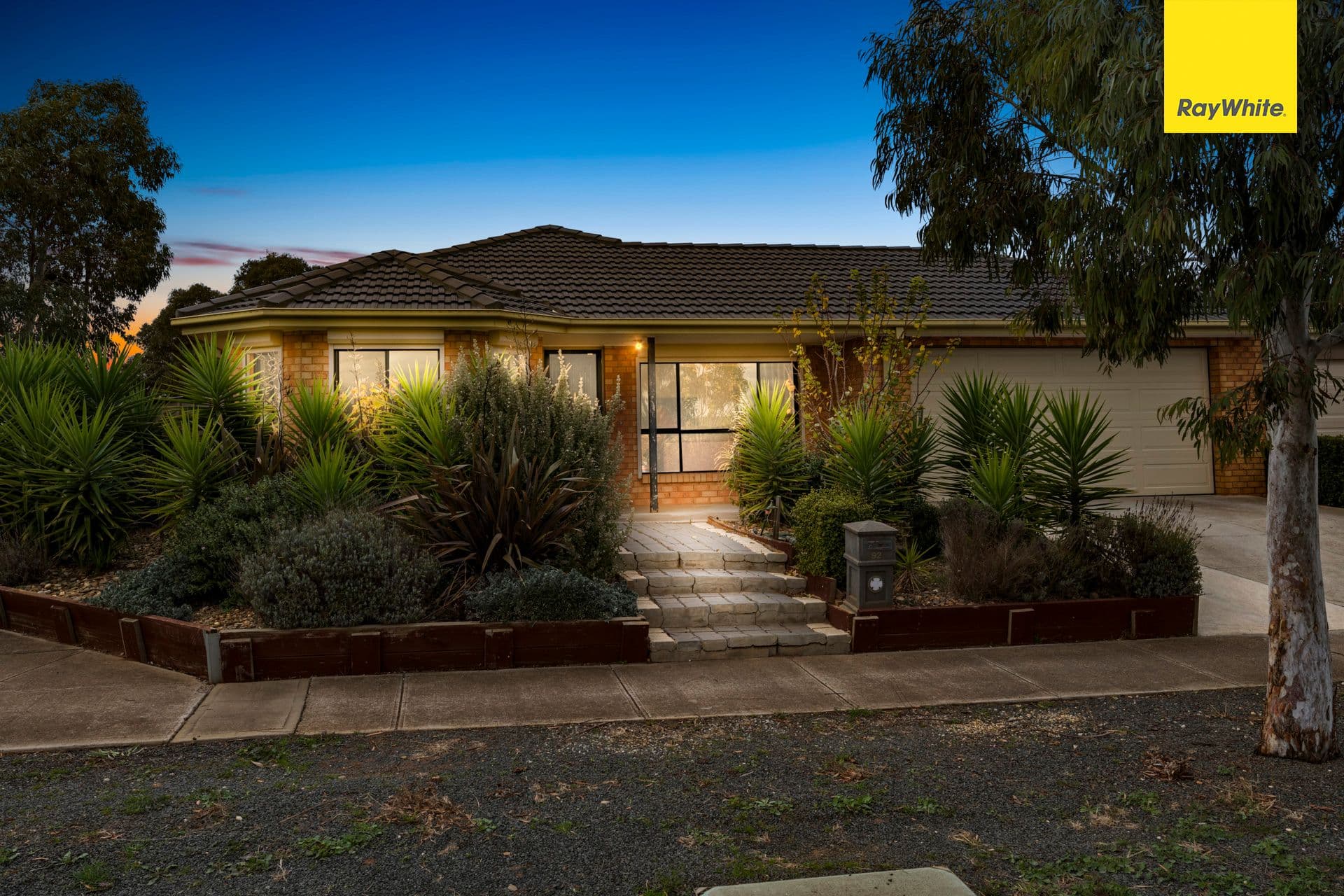 92 Black Knight Way, Kurunjang VIC 3337, Kurunjang - Thumbnail 2