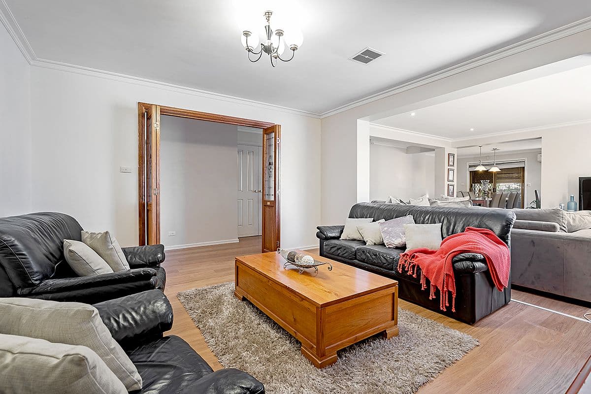 3 Sutherland Way, Roxburgh Park VIC 3064, Roxburgh Park - Thumbnail 3