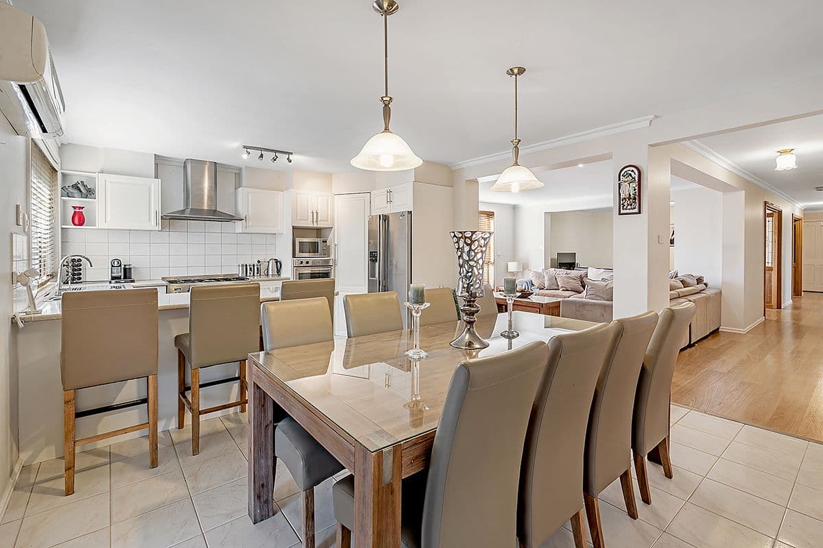 3 Sutherland Way, Roxburgh Park VIC 3064, Roxburgh Park - Thumbnail 8