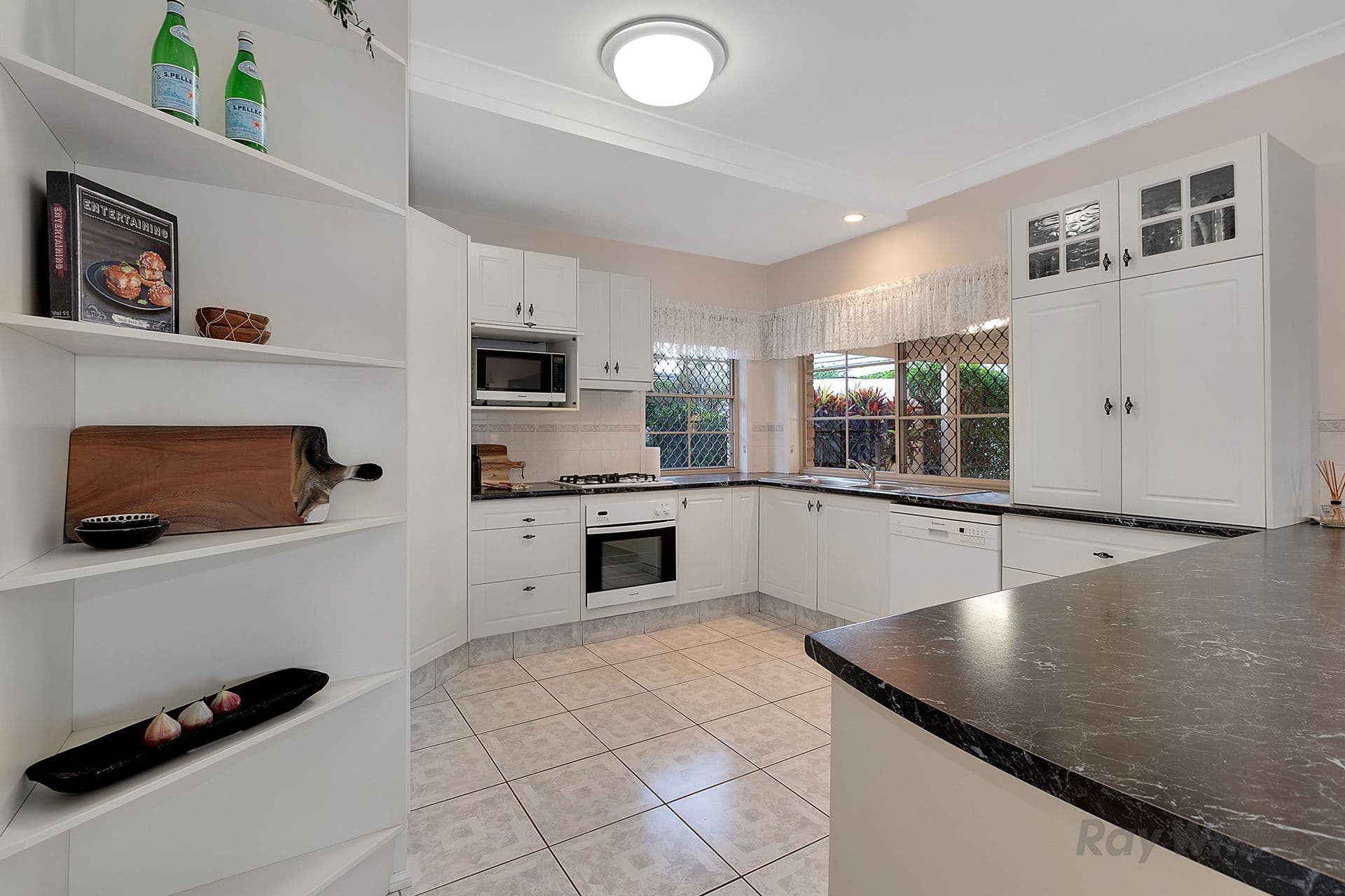 28 Teagarden Street, Eight Mile Plains QLD 4113, Eight Mile Plains - Thumbnail 3