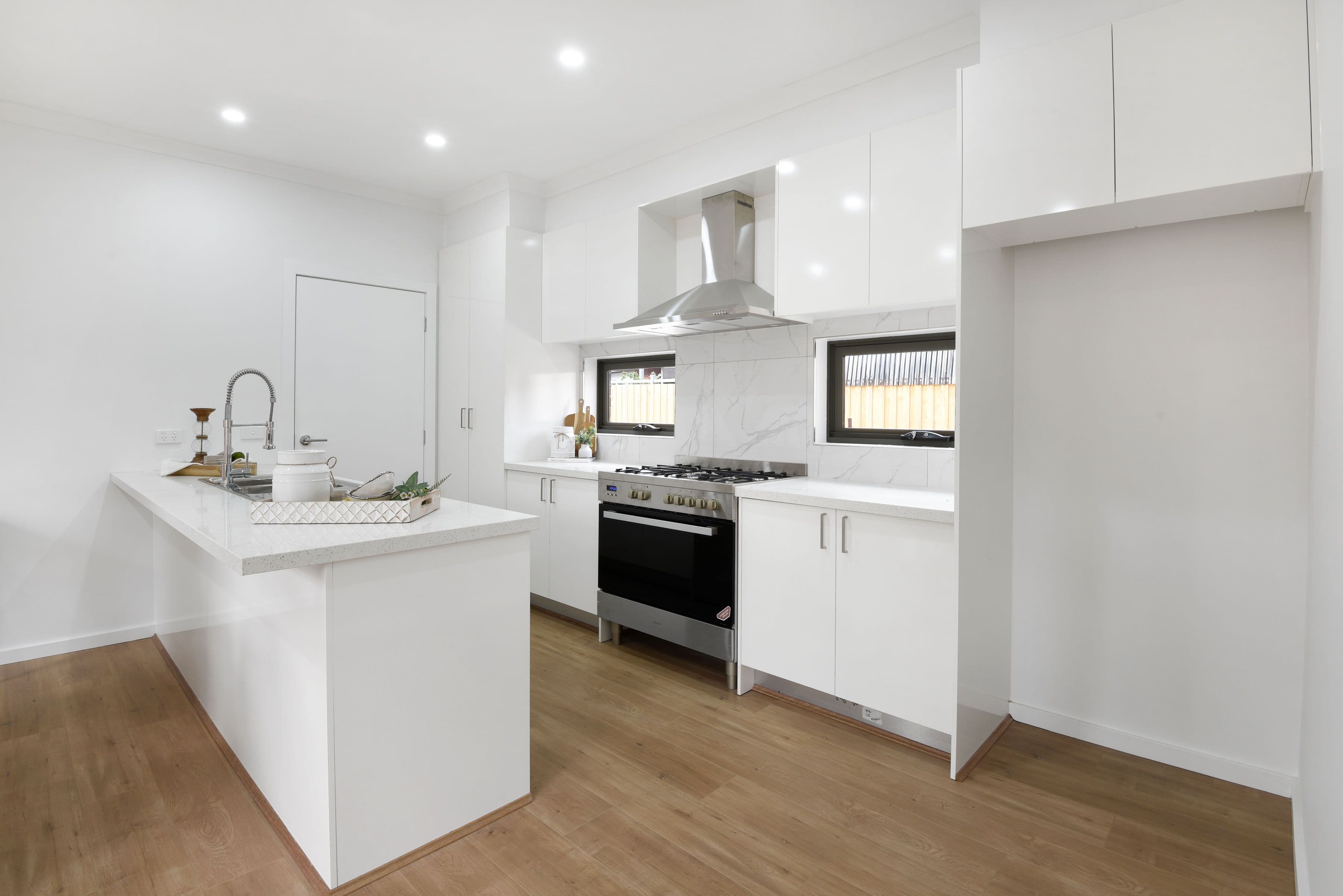 62 Cypress Avenue, Glen Waverley VIC 3150, Glen Waverley - Thumbnail 3