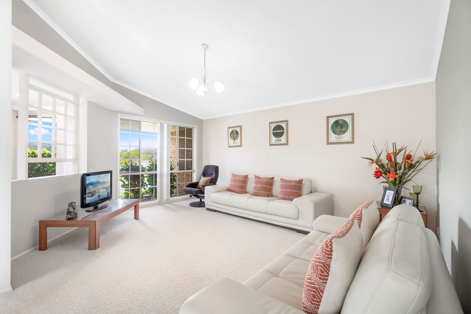 5 Aloe Court, Elanora QLD 4221, Elanora - Thumbnail 2