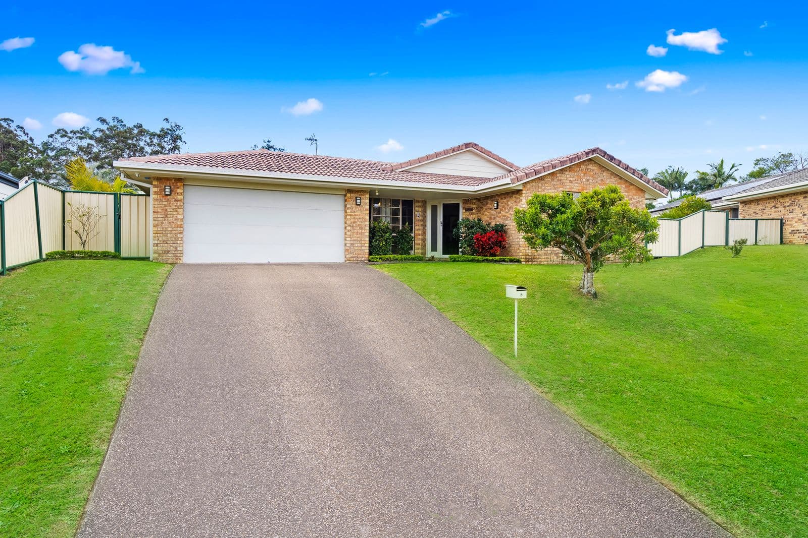 5 Aloe Court, Elanora QLD 4221, Elanora - Thumbnail 3