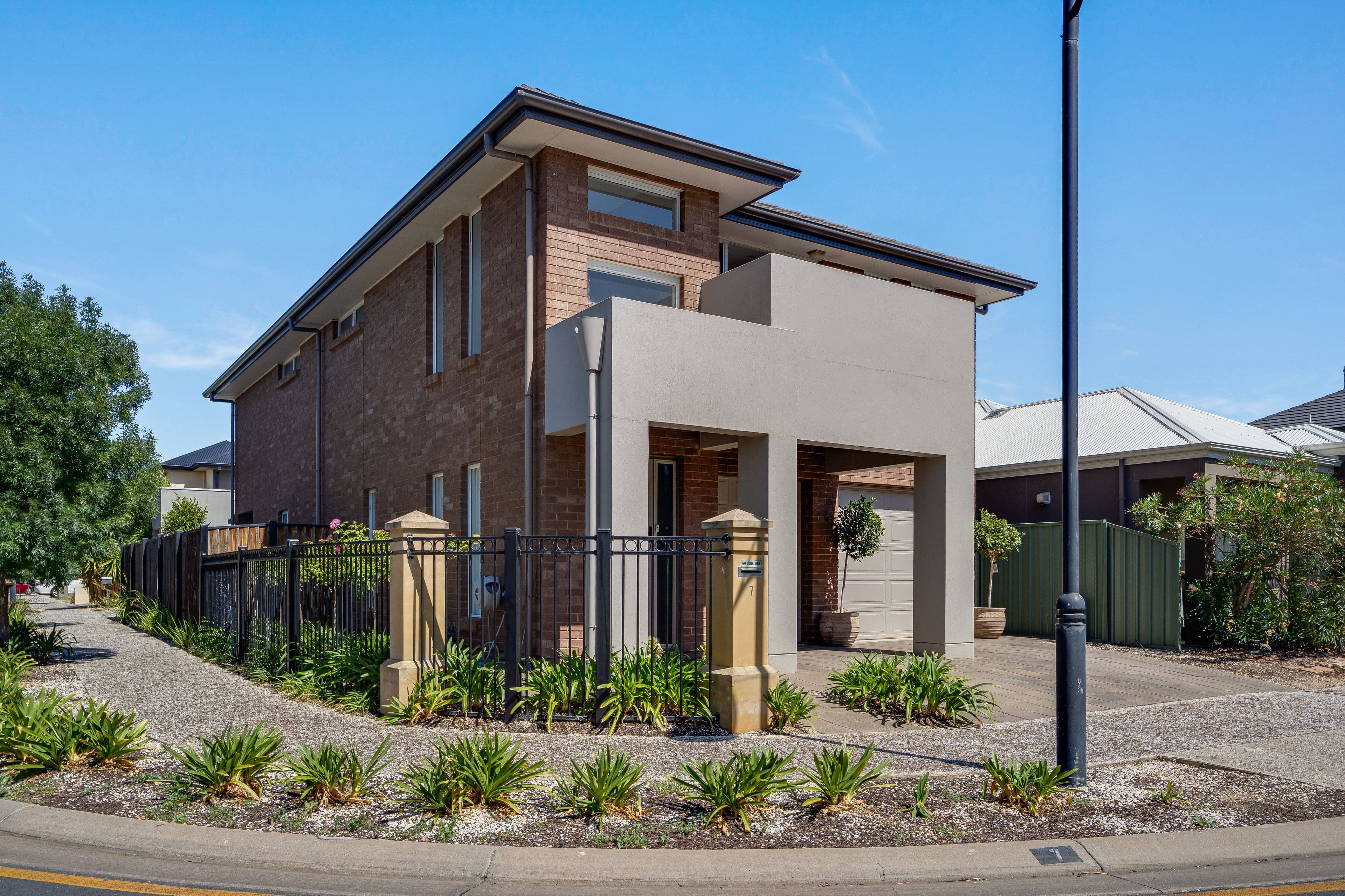 7 Caswell Circuit, Mawson Lakes SA 5095, Mawson Lakes - Thumbnail 2