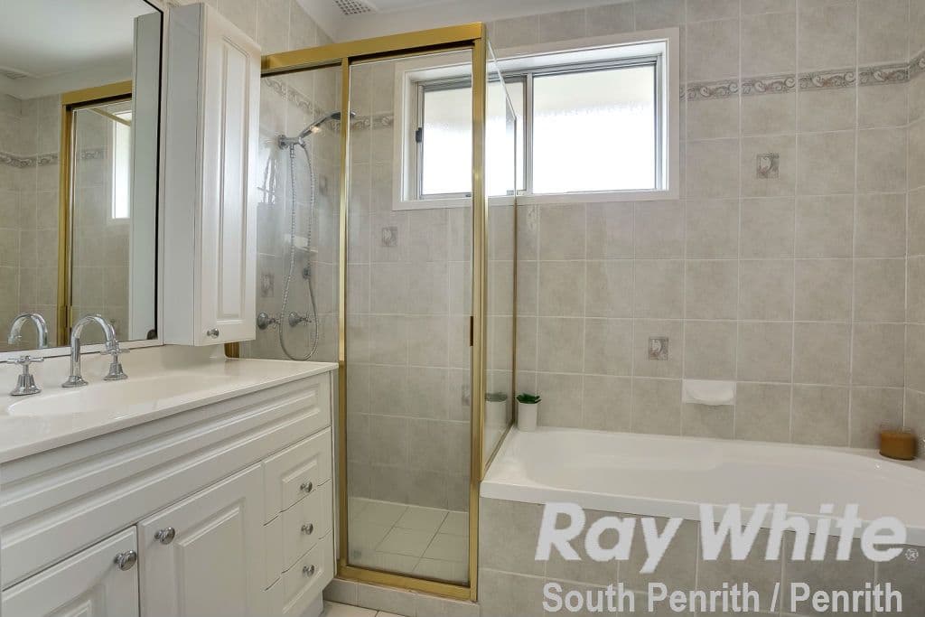 15 Carinda Drive, South Penrith - Thumbnail 6