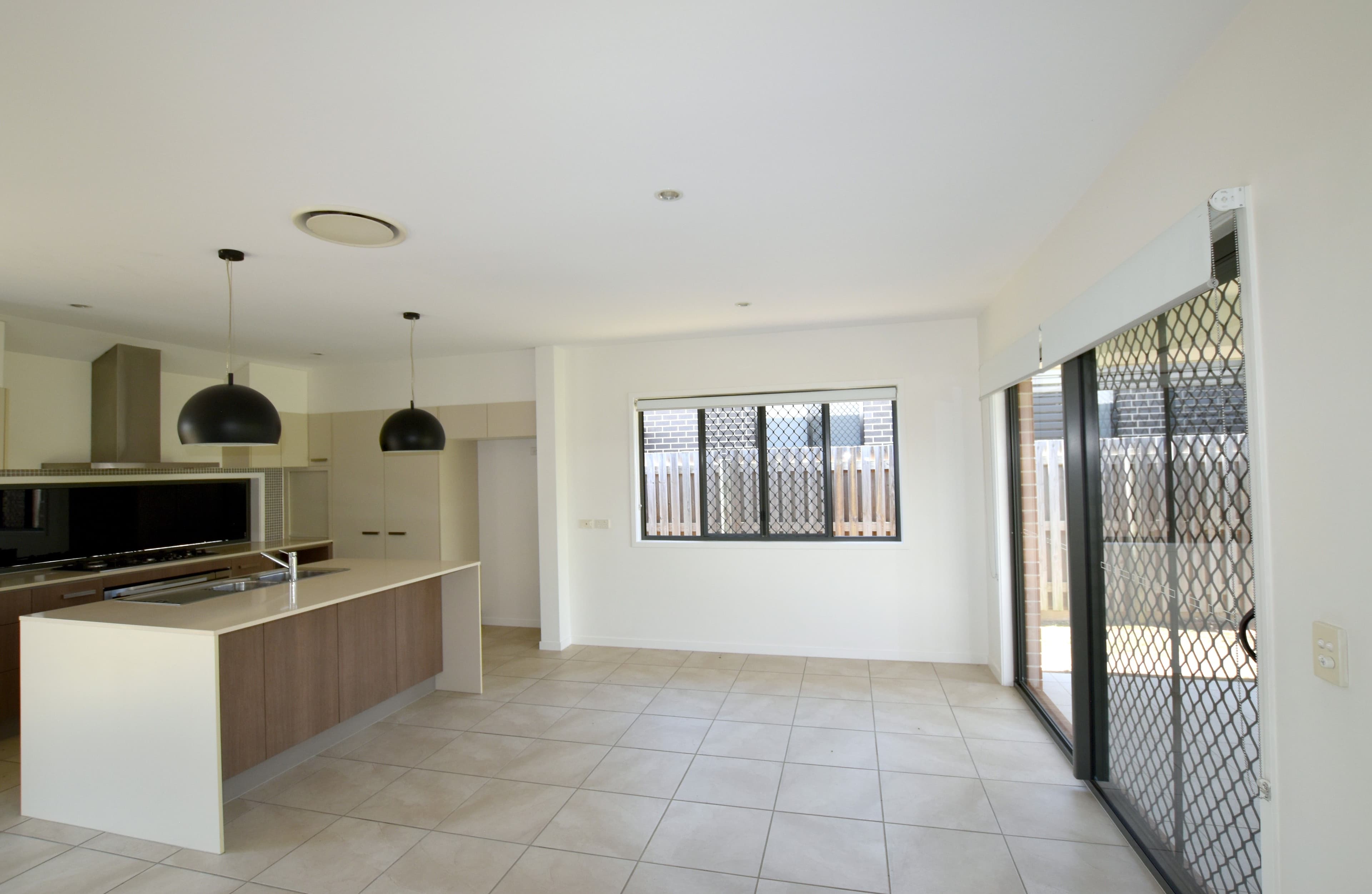 151 Emmadale Drive, New Auckland QLD 4680, New Auckland - Thumbnail 5