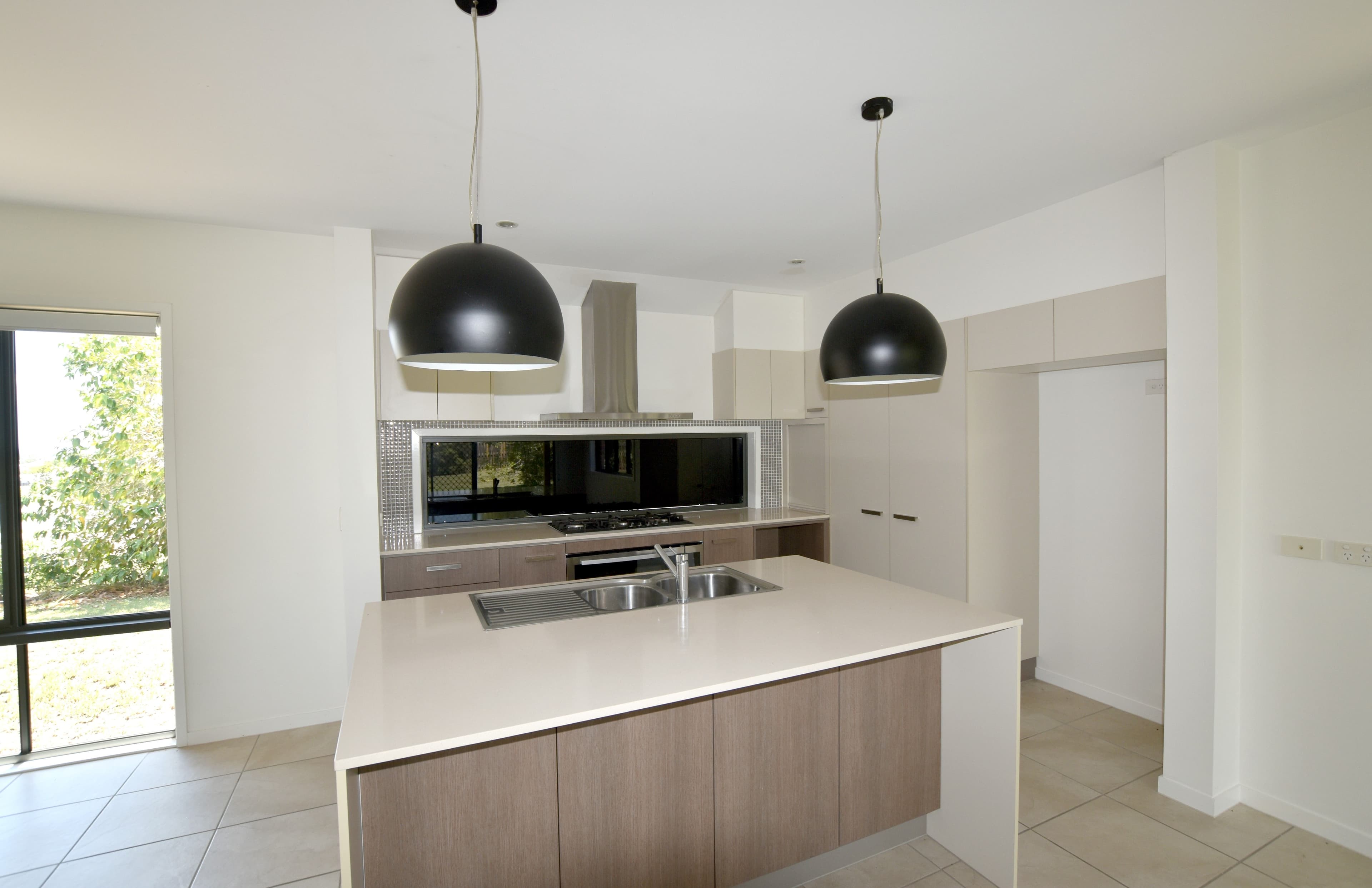 151 Emmadale Drive, New Auckland QLD 4680, New Auckland - Thumbnail 7