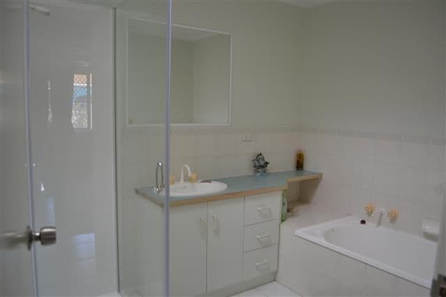 9 Beak Street, NEW AUCKLAND QLD 4680, New Auckland - Thumbnail 3