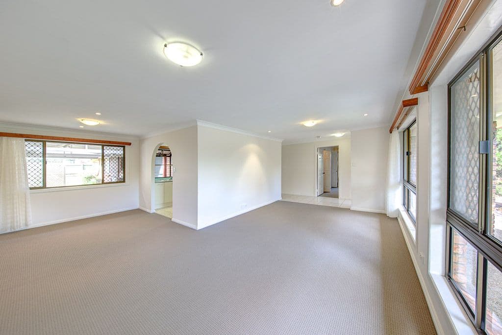 25 Ustinov Crescent, McDowall QLD 4053, McDowall - Thumbnail 2