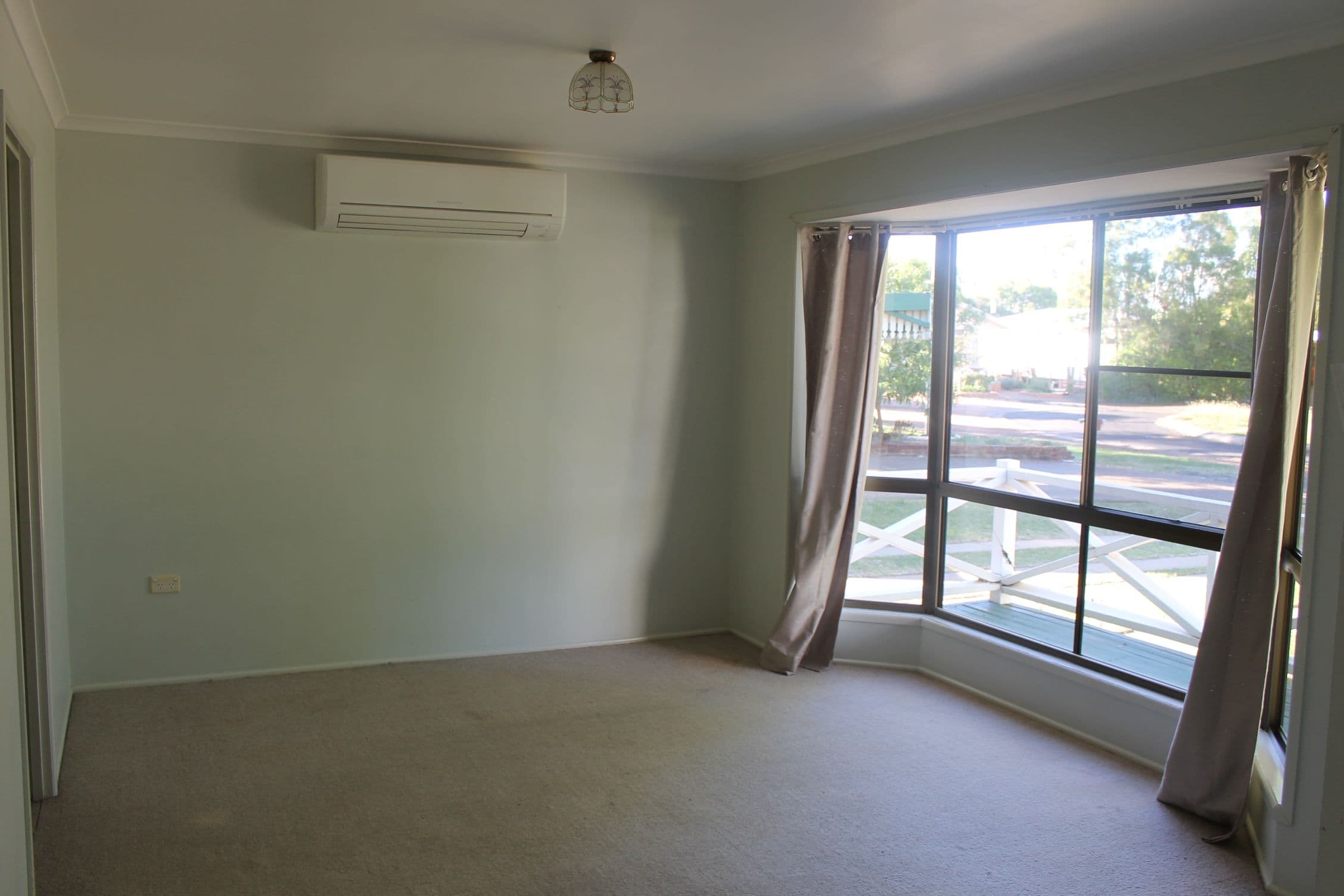 13 Acacia Avenue, Dalby QLD 4405, Dalby - Thumbnail 2