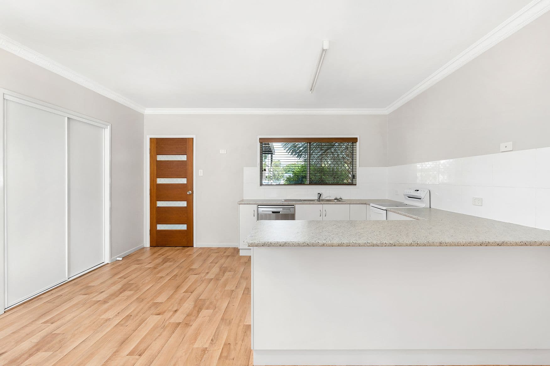 145 Egerton Street, Emerald QLD 4720, Emerald - Thumbnail 5