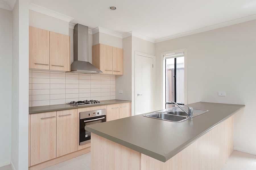 110 Huntington Drive, Craigieburn VIC 3064, Craigieburn - Thumbnail 2