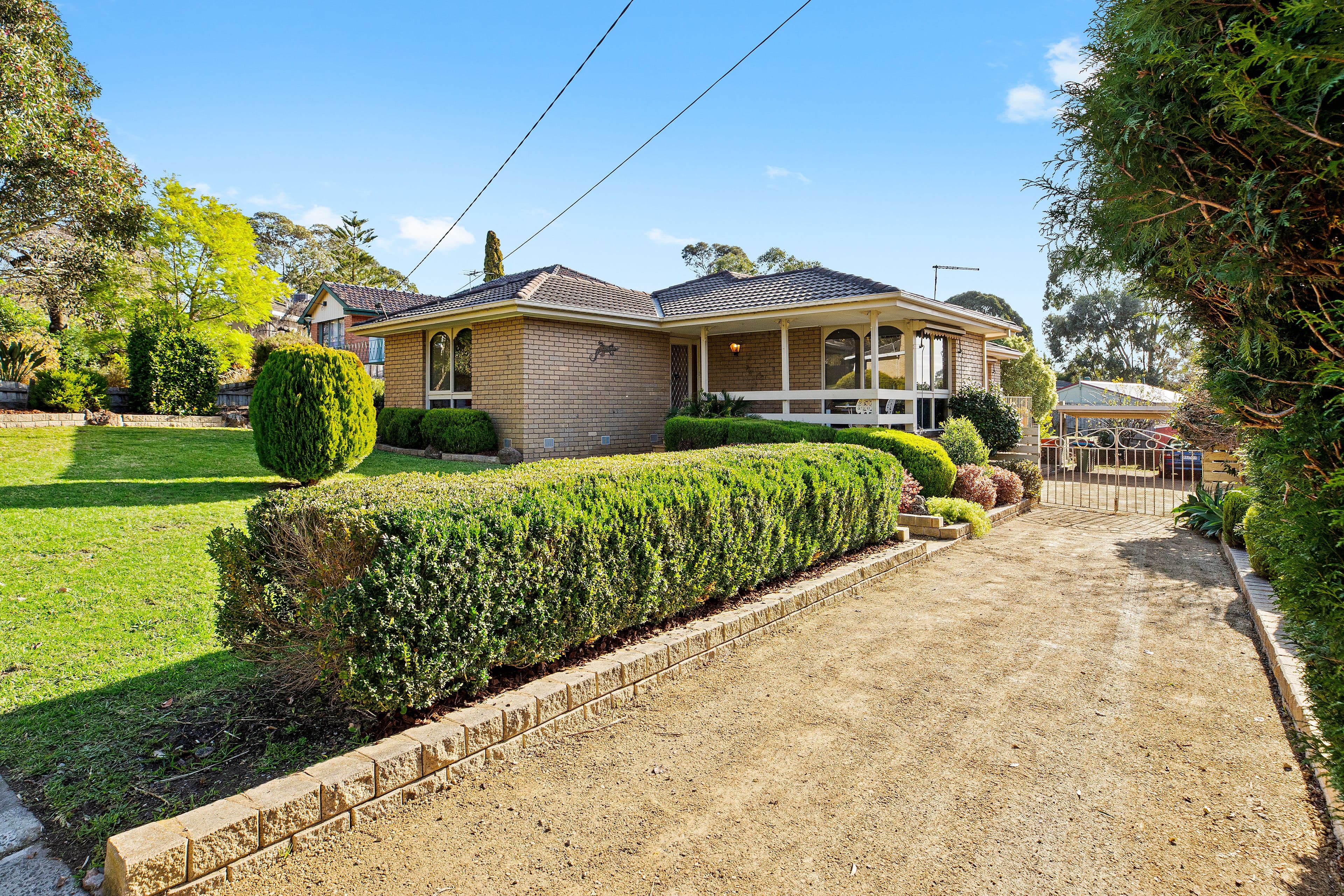 24 Parkview Drive, Ferntree Gully VIC 3156, Ferntree Gully - Thumbnail 2