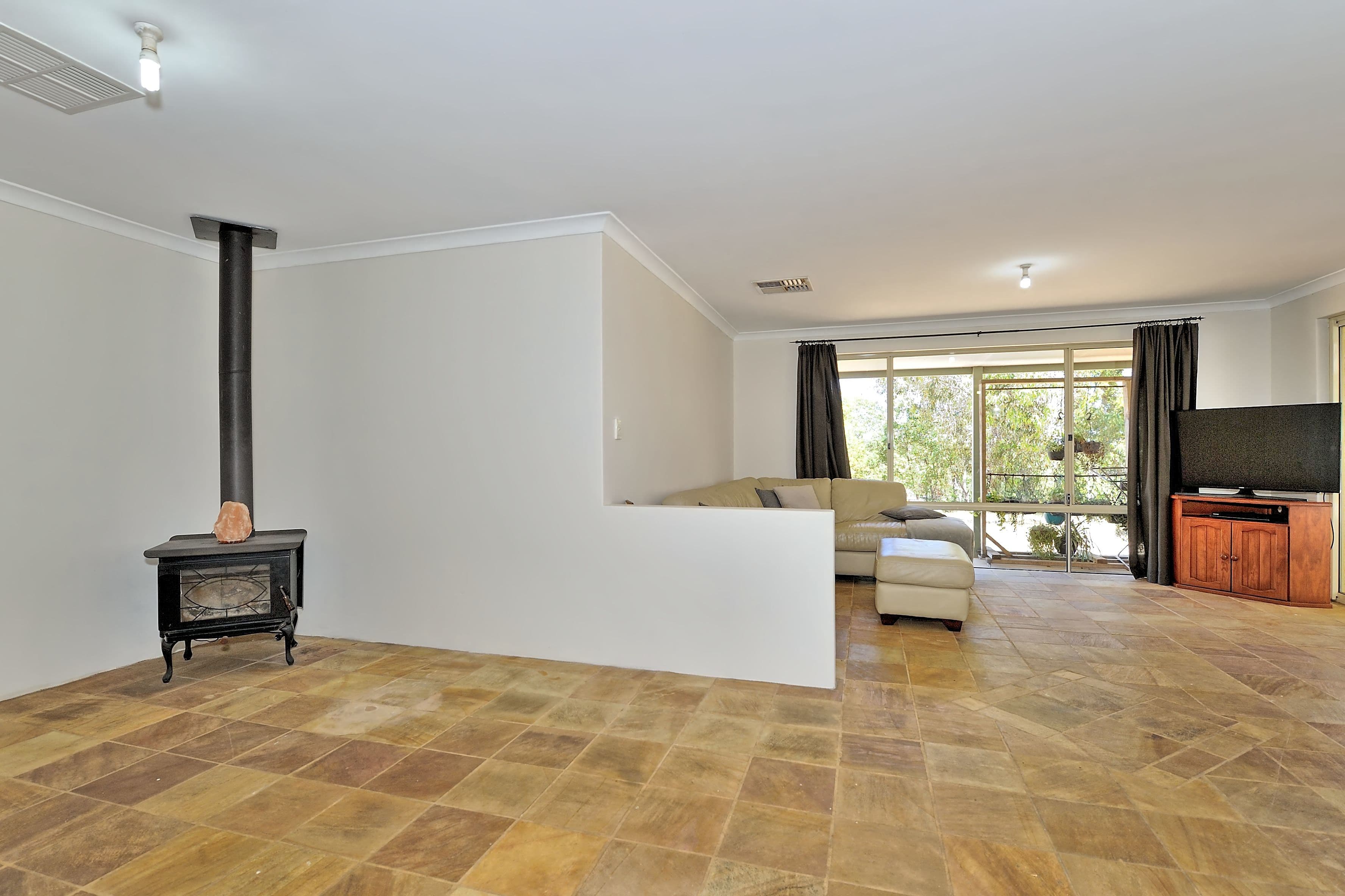 363 Meadowbrook Ramble, Bullsbrook WA 6084, Bullsbrook - Thumbnail 3