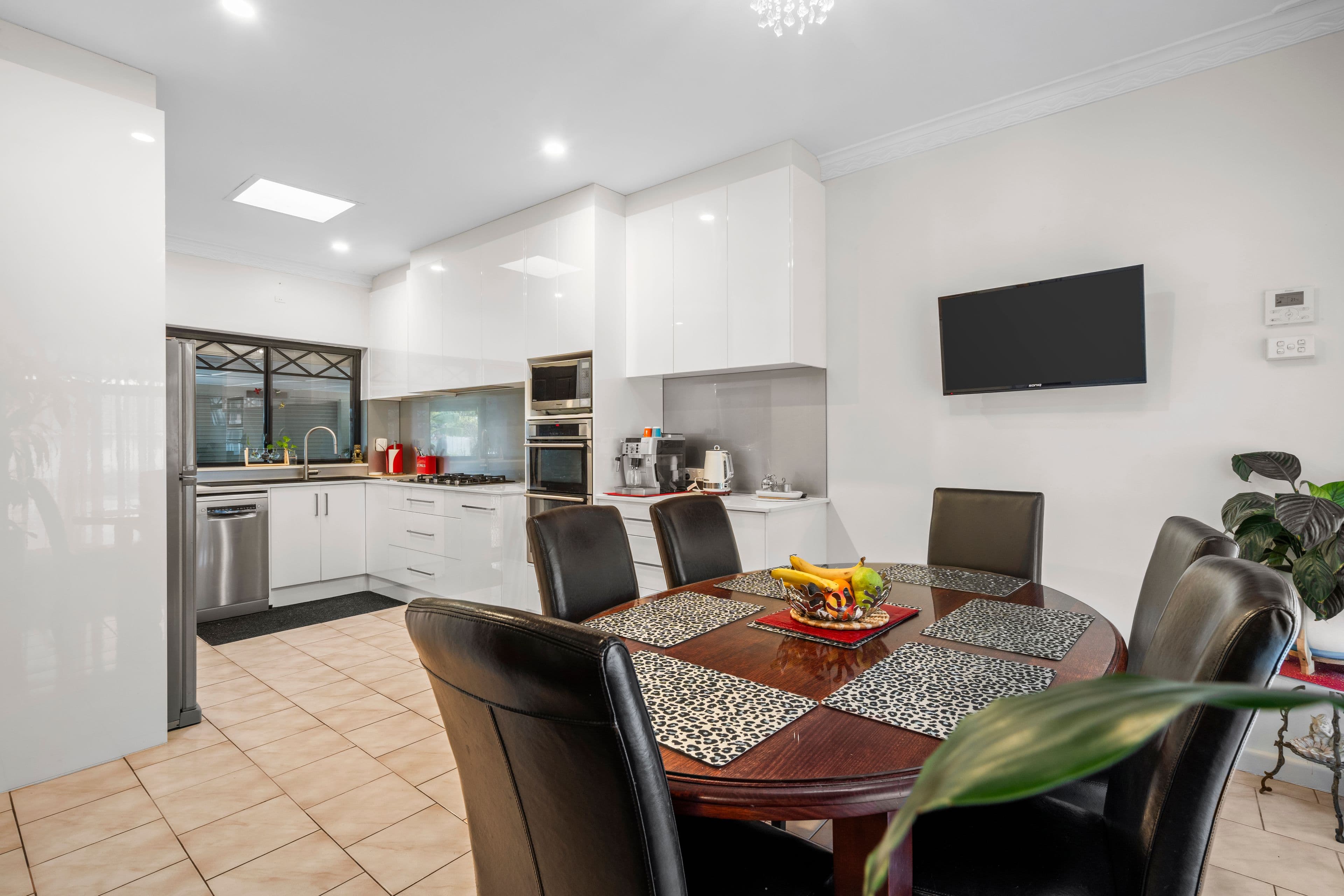 6 Barkuna Avenue, Mitchell Park SA 5043, Mitchell Park - Thumbnail 3