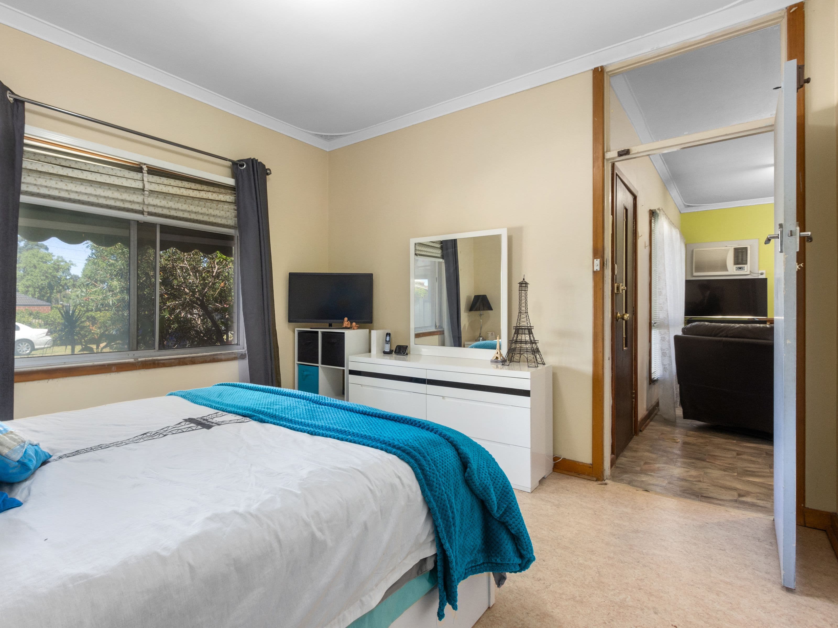 14 Dixon Avenue, Kewdale WA 6105, Kewdale - Thumbnail 3