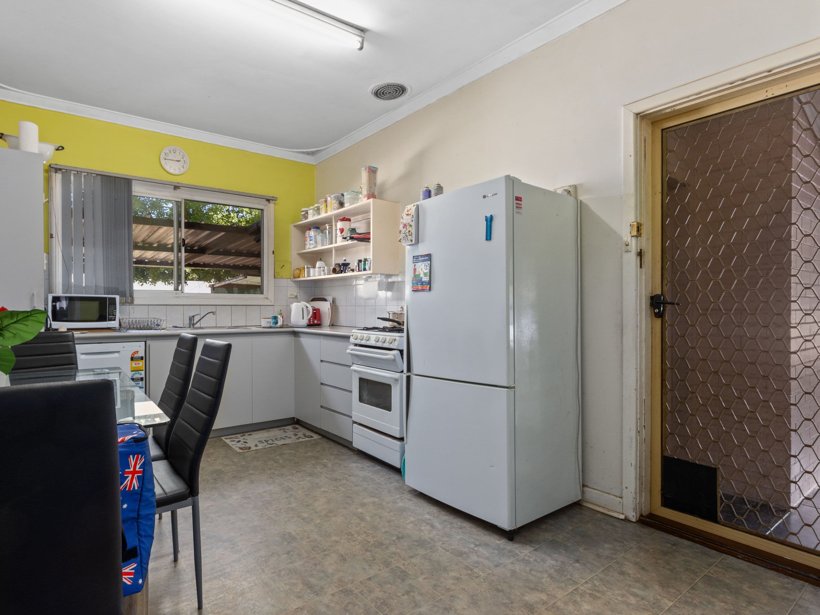14 Dixon Avenue, Kewdale WA 6105, Kewdale - Thumbnail 7