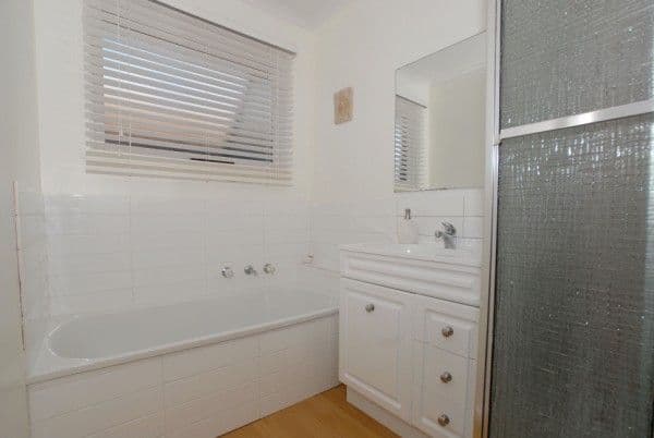 13 Kestrel Court, CARRUM DOWNS VIC 3201, Carrum Downs - Thumbnail 3