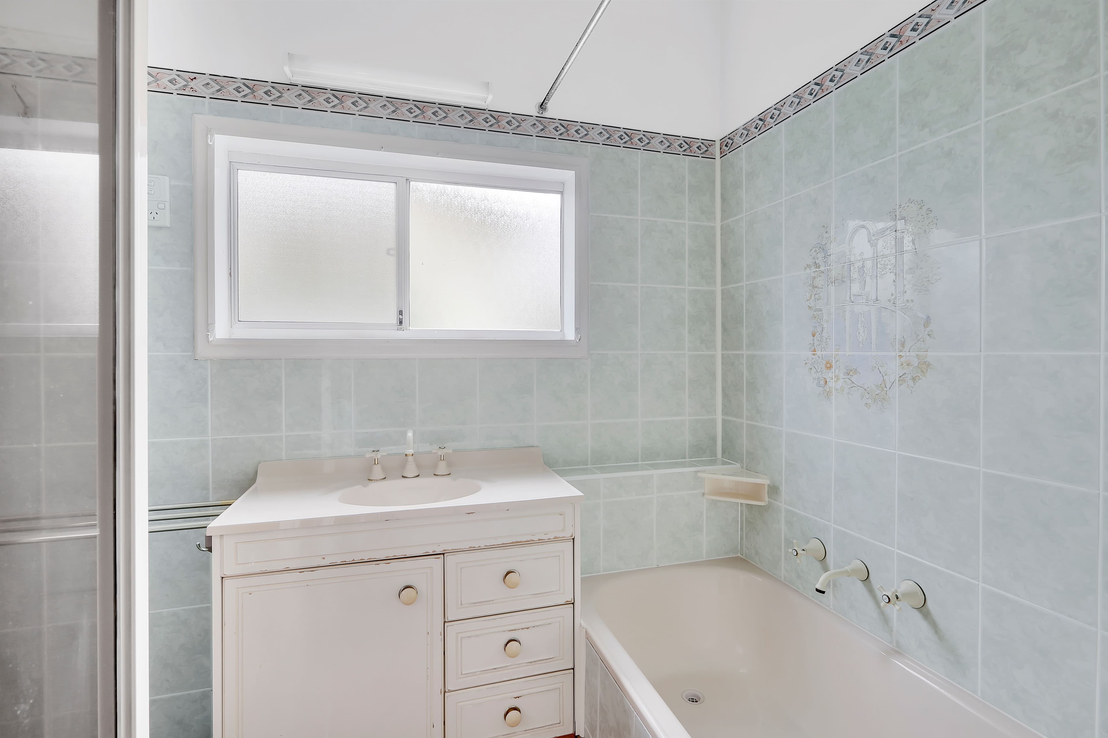 3 Thirroul Avenue, Blackheath - Thumbnail 5