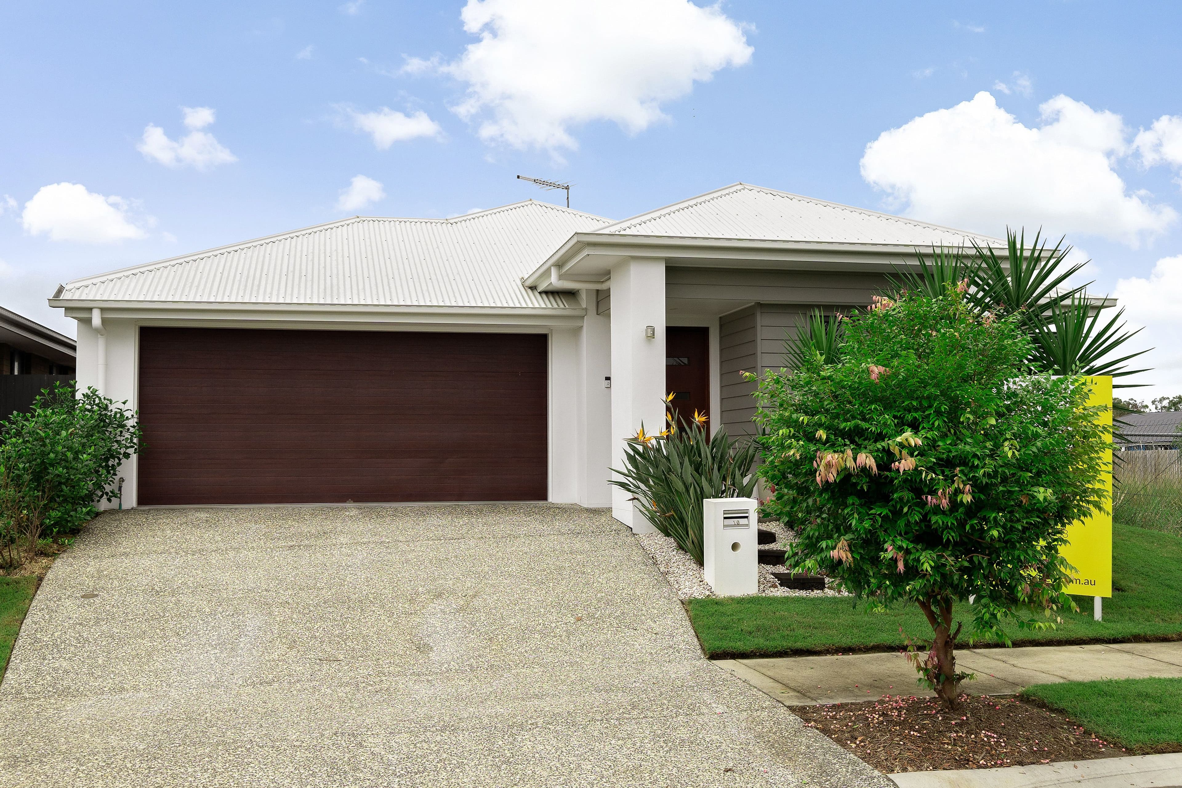 Urban Drive, Williams Landing, VIC, 3027, Williams Landing - Thumbnail 2