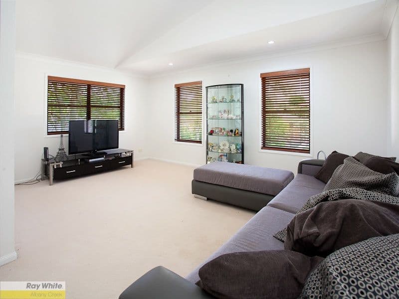 10 Bangalow Place, ALBANY CREEK QLD 4035, Albany Creek - Thumbnail 4