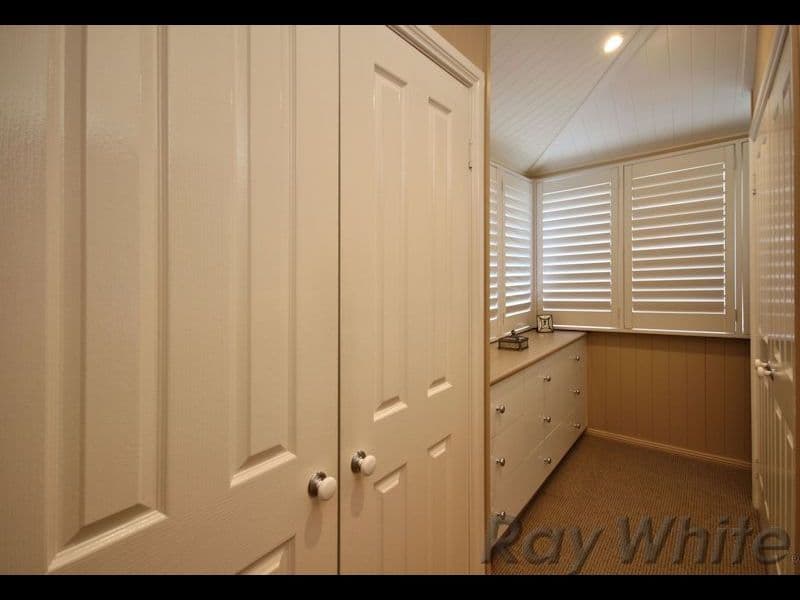 15 Coolibah Street, Silkstone QLD 4304, Silkstone - Thumbnail 3