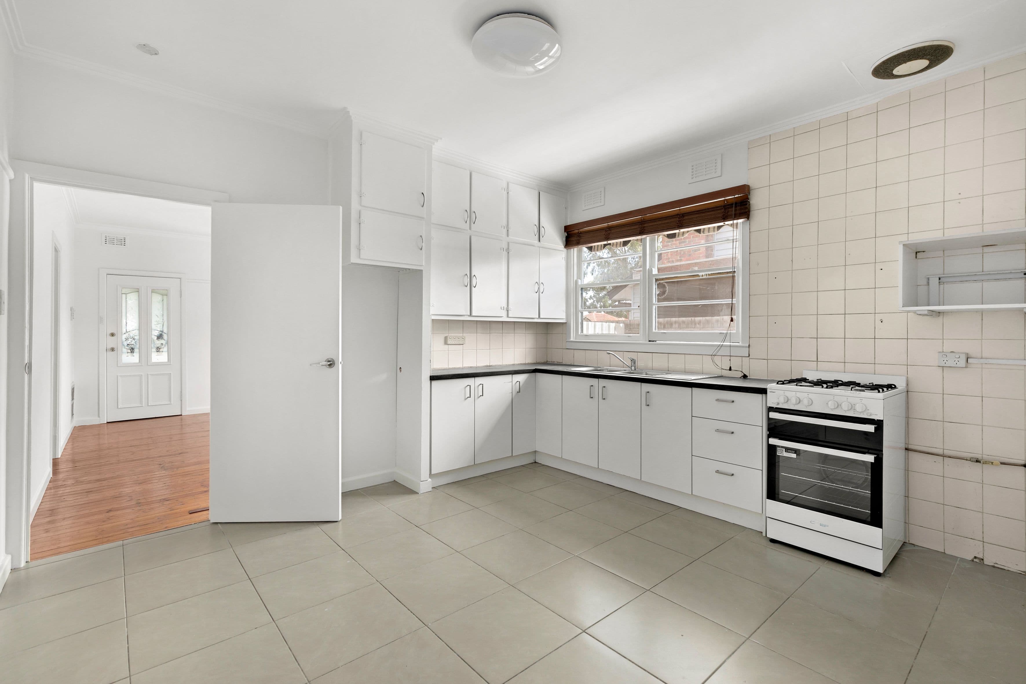 48 View Street, Glenroy VIC 3046, Glenroy - Thumbnail 3