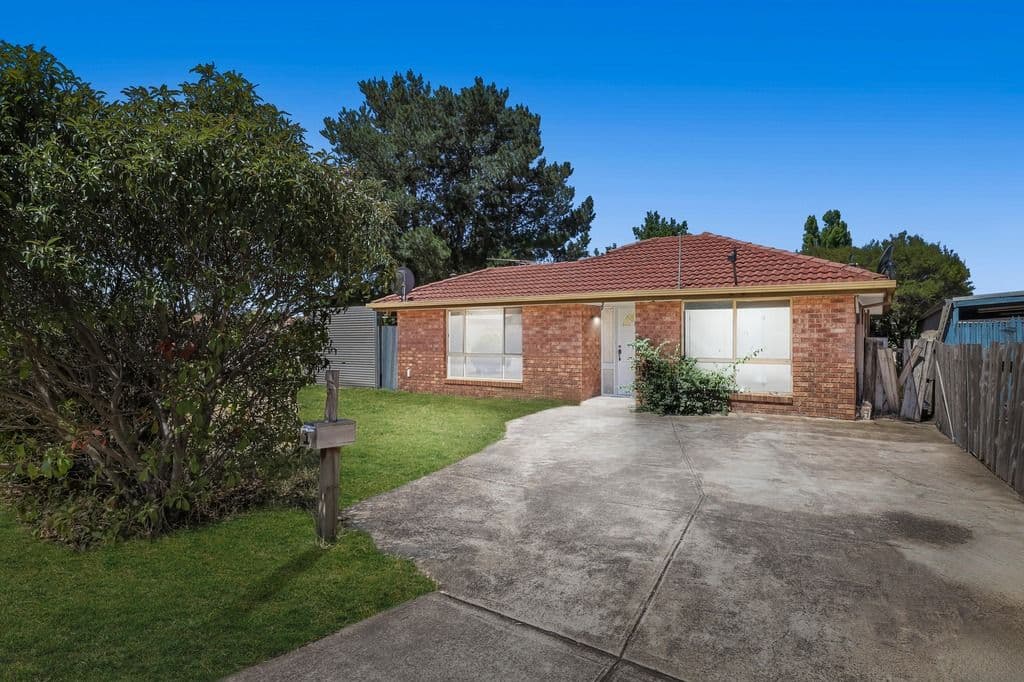 1 Jabiru Court, Werribee VIC 3030, Werribee - Thumbnail 2