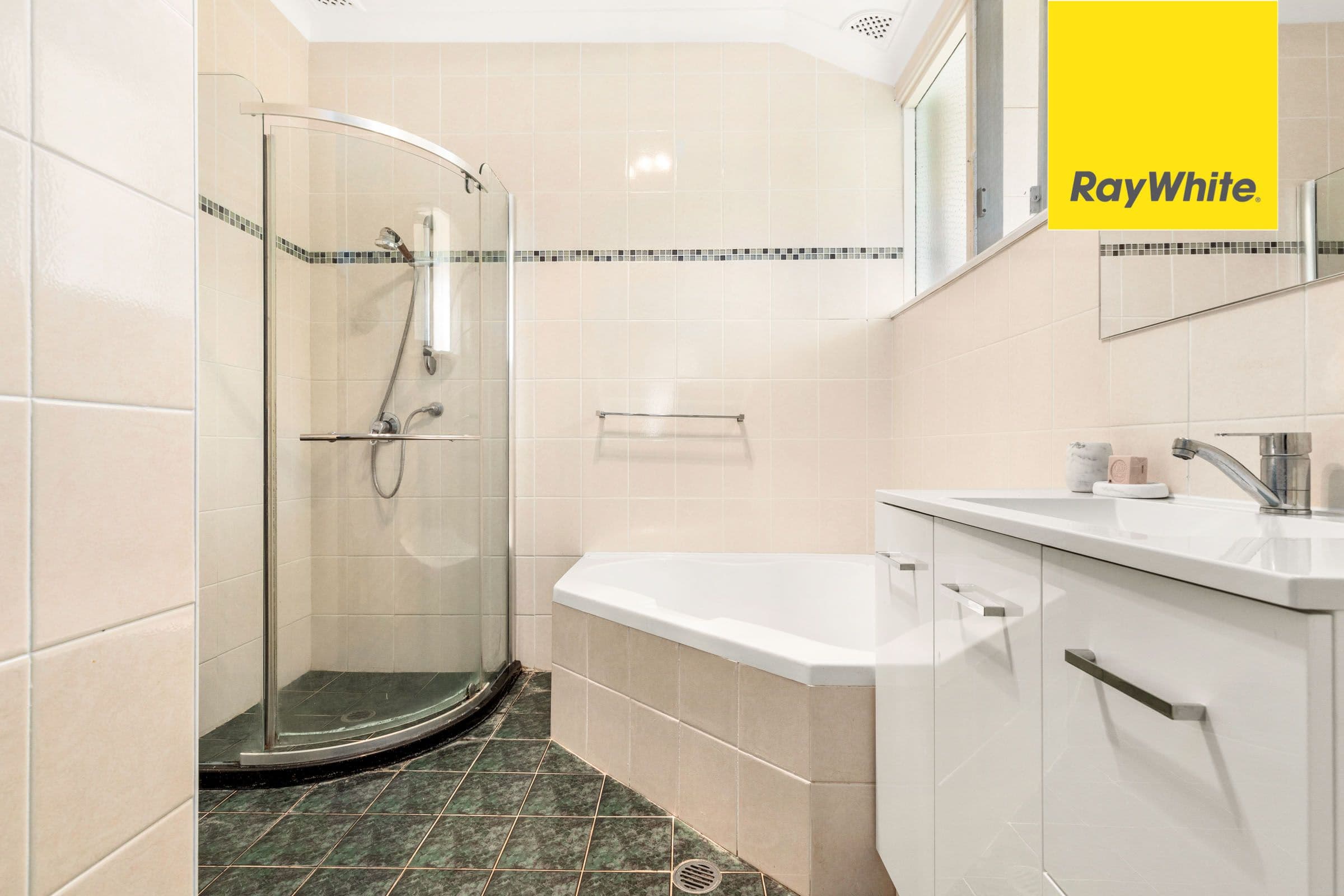 1/83 Hayward Street, Mooroobool - Thumbnail 8