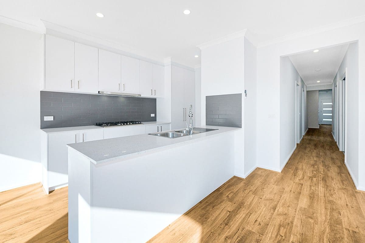 15 Swallowtail Avenue, Clyde North VIC 3978, Clyde North - Thumbnail 3