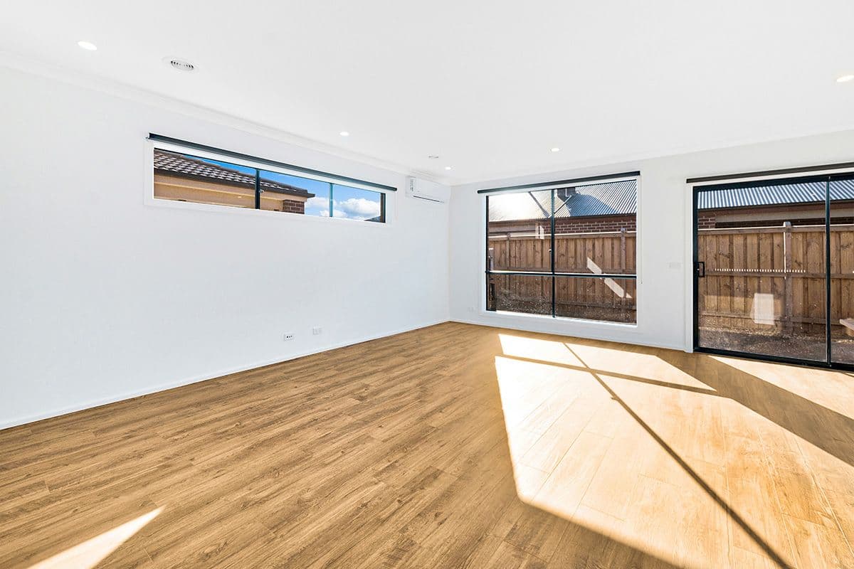 15 Swallowtail Avenue, Clyde North VIC 3978, Clyde North - Thumbnail 5