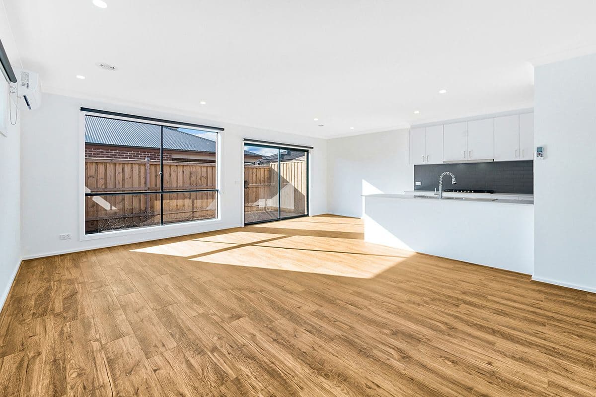 15 Swallowtail Avenue, Clyde North VIC 3978, Clyde North - Thumbnail 7