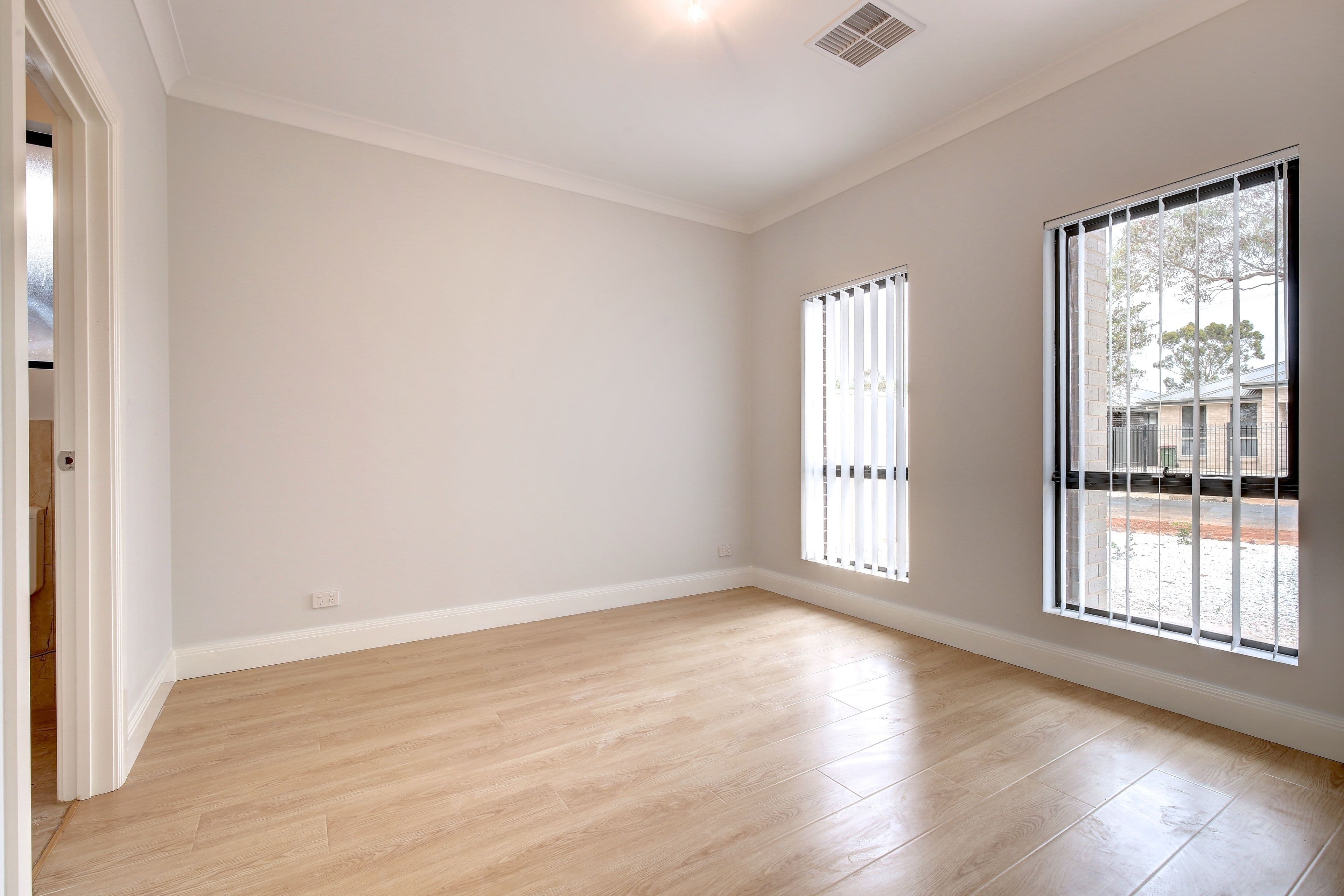 4 Grimmett Avenue, Parafield Gardens SA 5107, Parafield Gardens - Thumbnail 8