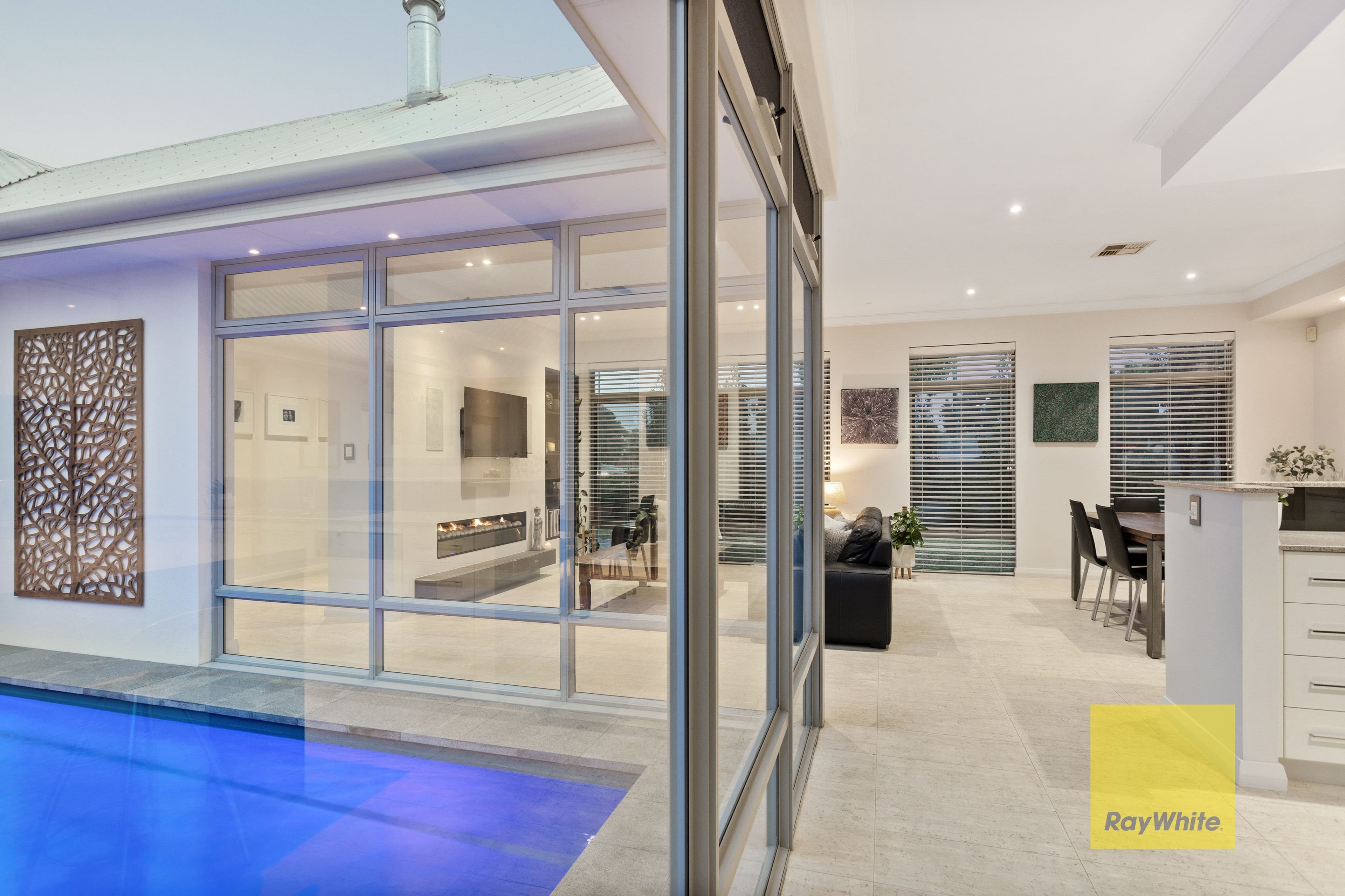 76 Ryrie Avenue, Como WA 6152, Como - Thumbnail 2