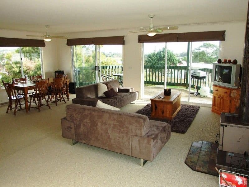 42 Bayview Drive, COWES VIC 3922, Cowes - Thumbnail 2