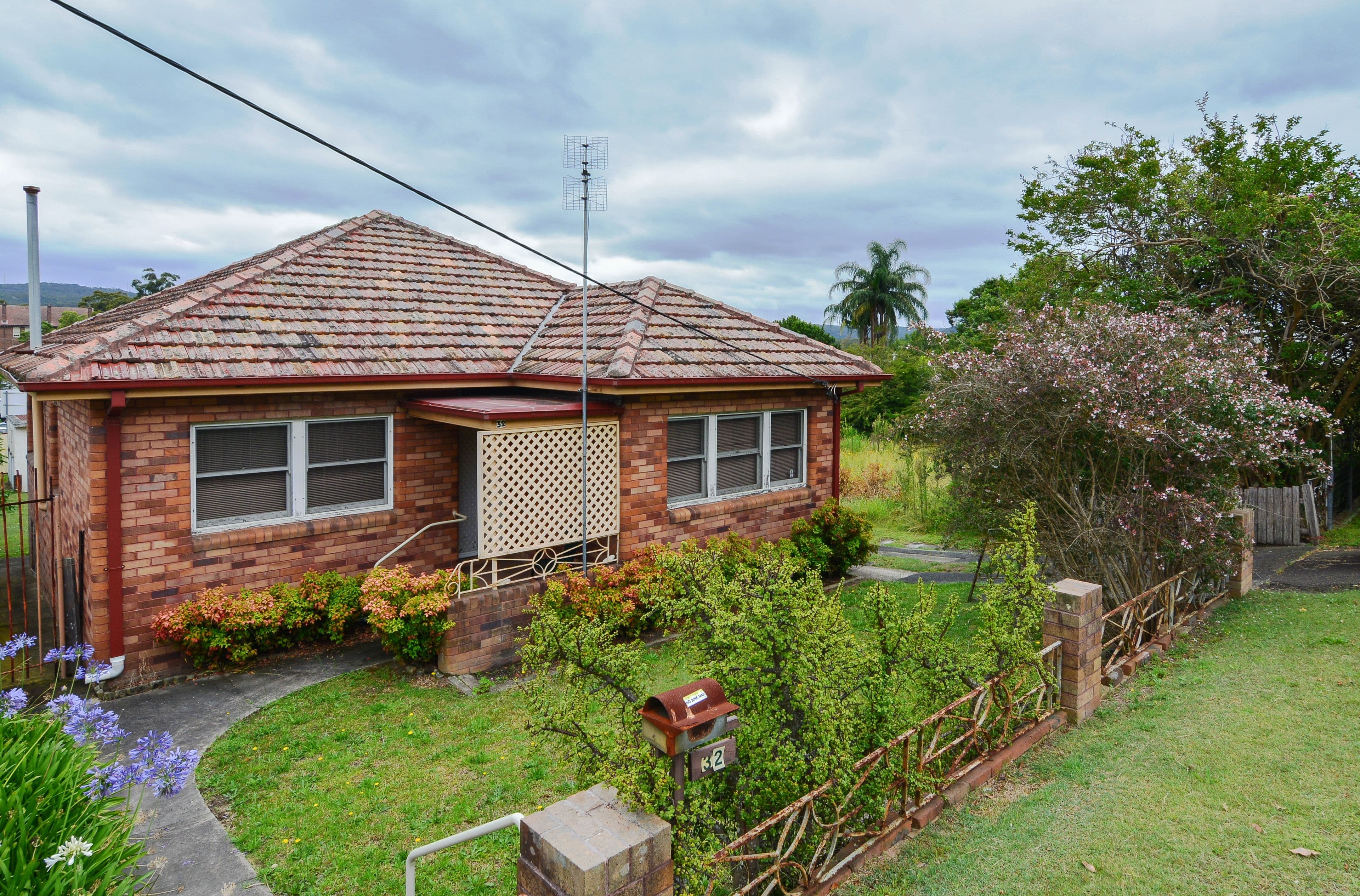 32 Hills Street, North Gosford - Image 1