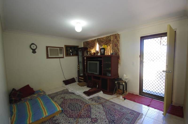 67 Gossamer Avenue, MIRRABOOKA WA 6061, Mirrabooka - Thumbnail 2