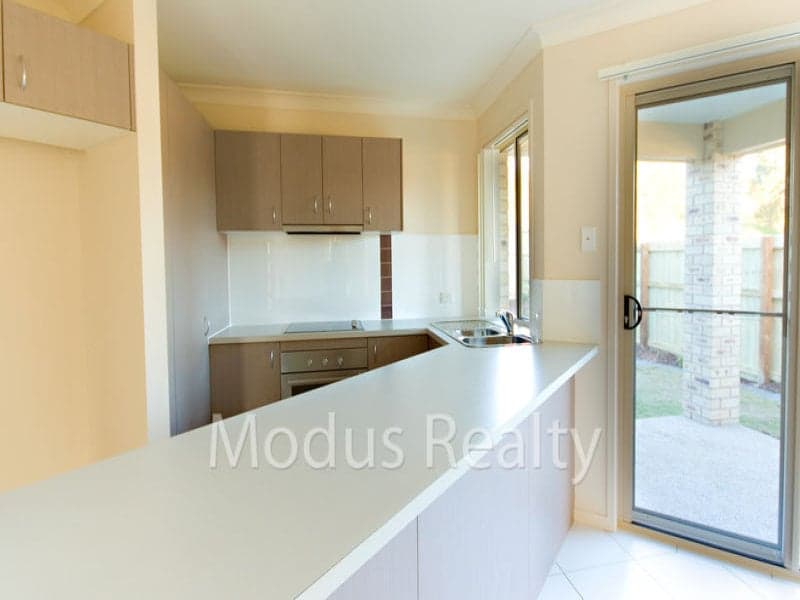 32 Cranberrie Crescent, Pimpama - Thumbnail 3