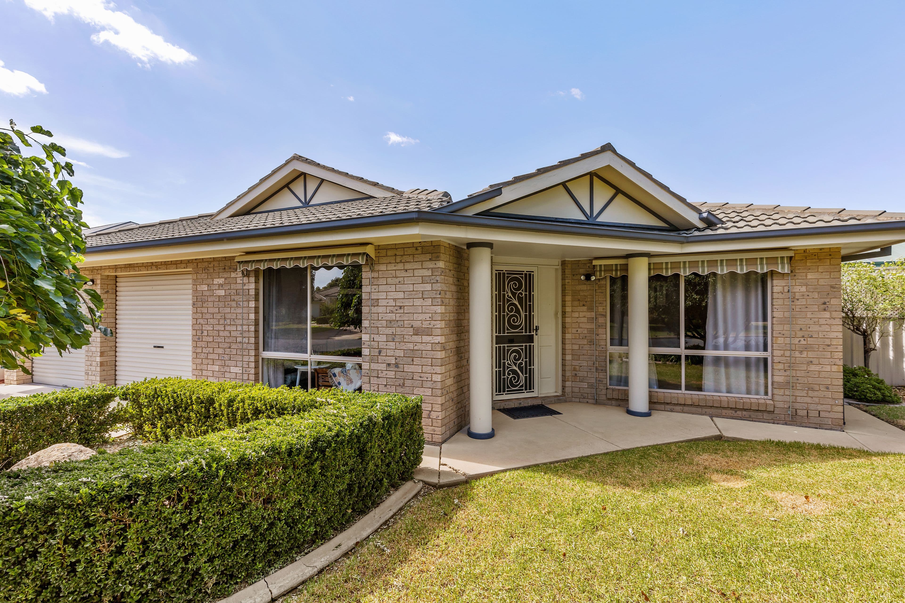 1 Raeburn Crescent, Lake Albert NSW 2650, Lake Albert - Image 1