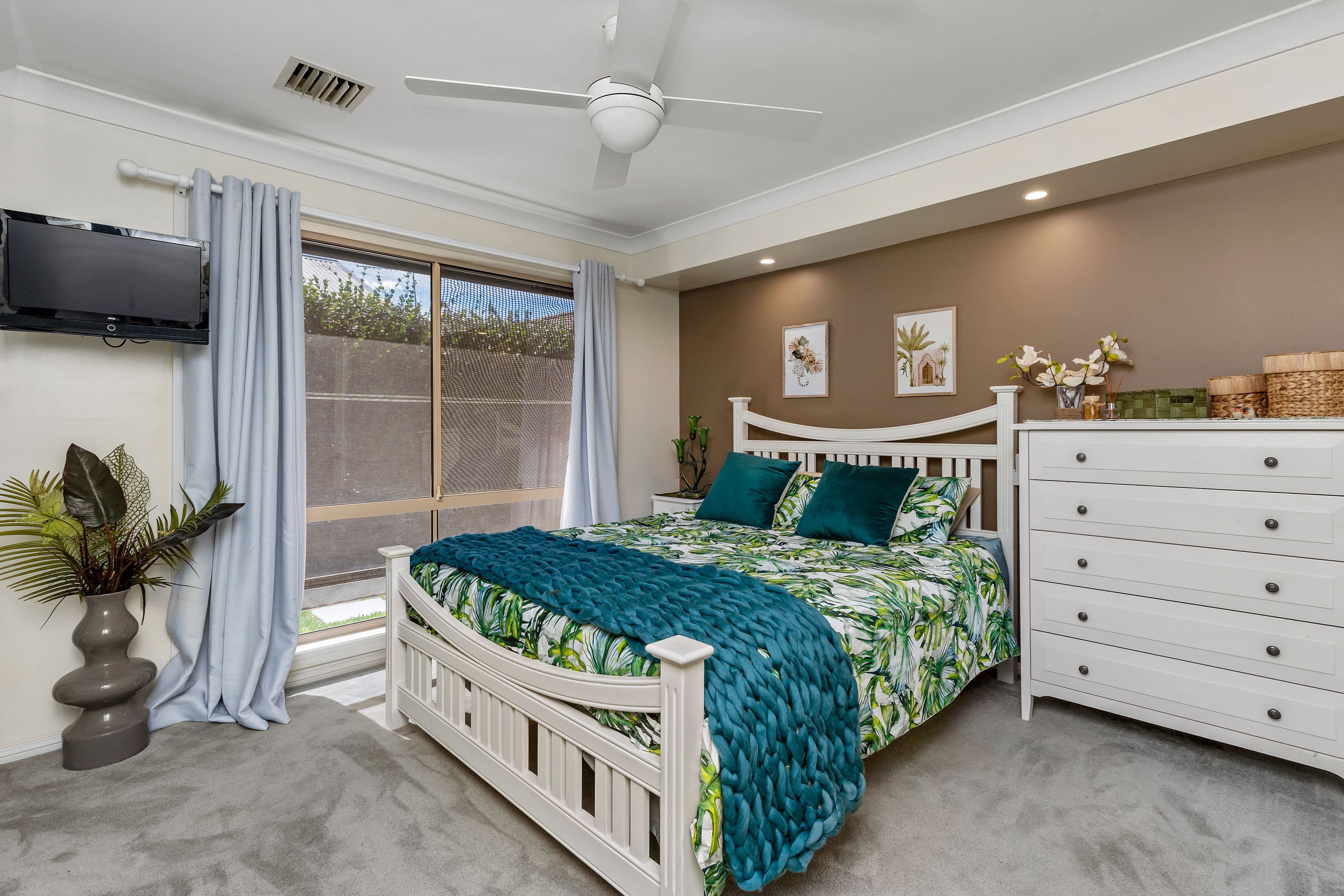 1 Raeburn Crescent, Lake Albert NSW 2650, Lake Albert - Thumbnail 5