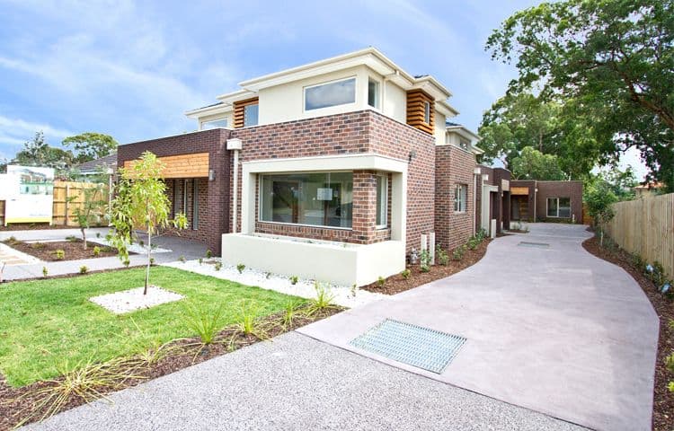 35 Santon Street, GREENSBOROUGH VIC 3088, Greensborough - Thumbnail 2