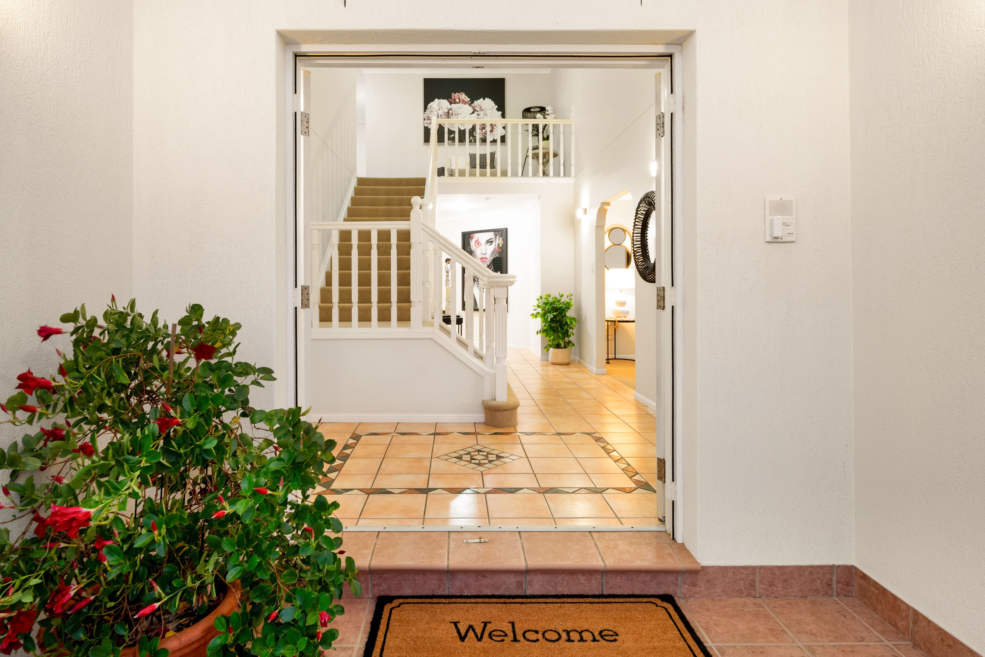 9 Homewood Place, Carindale QLD 4152, Carindale - Thumbnail 2