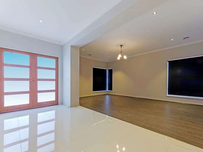 8 Kingsbridge Boulevard, Williams Landing VIC 3027, Williams Landing - Thumbnail 2