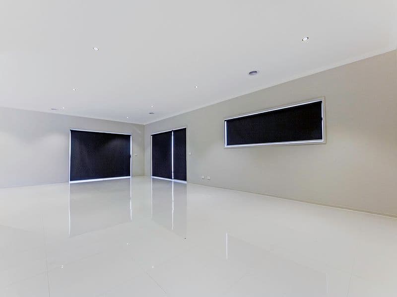 8 Kingsbridge Boulevard, Williams Landing VIC 3027, Williams Landing - Thumbnail 3