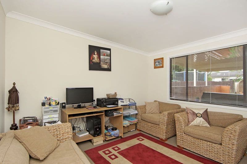 19 Flinders Avenue, KILLARNEY VALE NSW 2261, Killarney Vale - Thumbnail 4