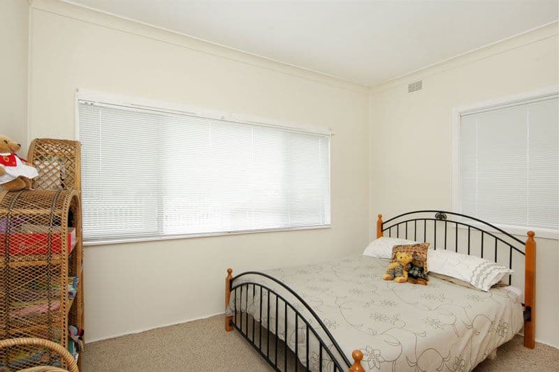 19 Flinders Avenue, KILLARNEY VALE NSW 2261, Killarney Vale - Thumbnail 6