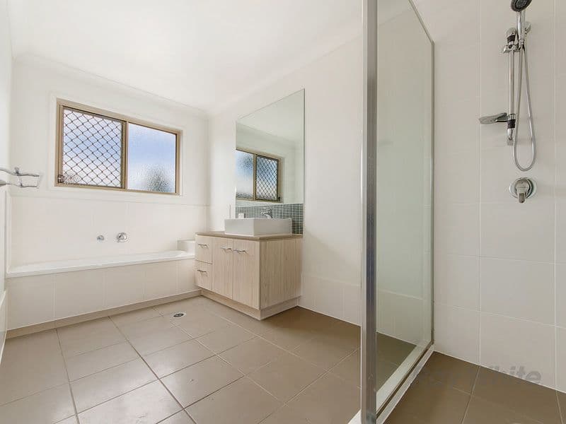 3 Wilpena Street, Ormeau QLD 4208, Ormeau - Thumbnail 6
