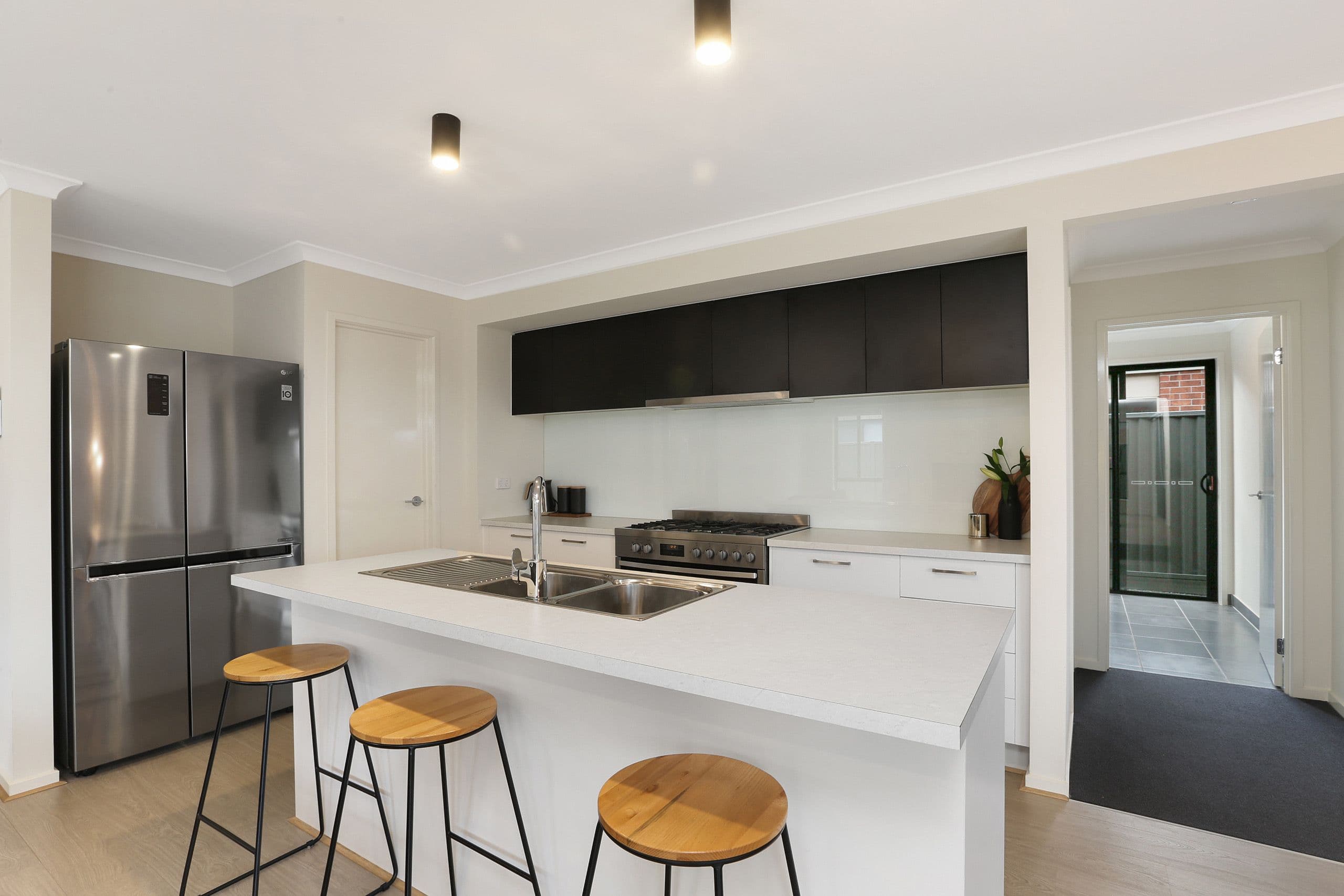 19 Canterbury Road West, Lara VIC 3212, Lara - Thumbnail 3