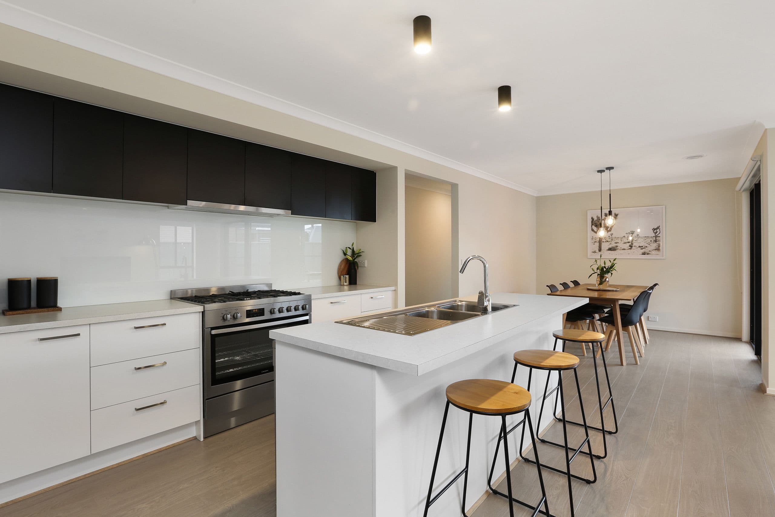 19 Canterbury Road West, Lara VIC 3212, Lara - Thumbnail 4