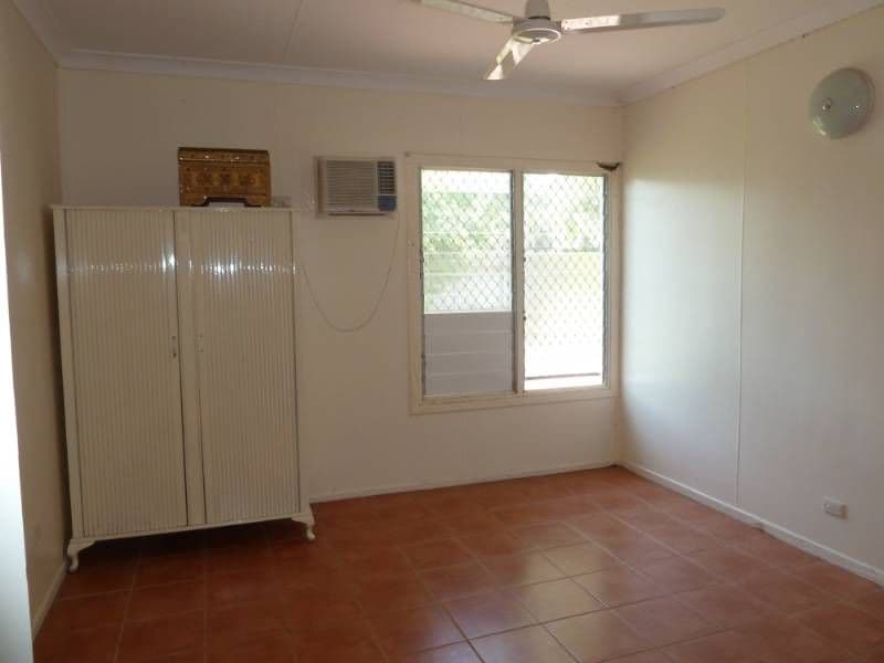 16-18 Mott Crescent, KATHERINE NT 0850, Katherine South - Thumbnail 7